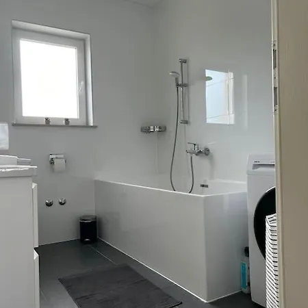 Appartement Vali 2 *